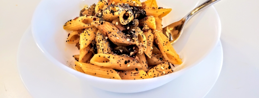 Pasta con melanzane e speck